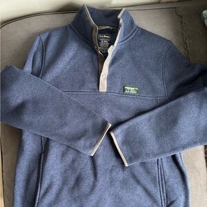 L.L. Bean Men’s pullover sweaterfleece